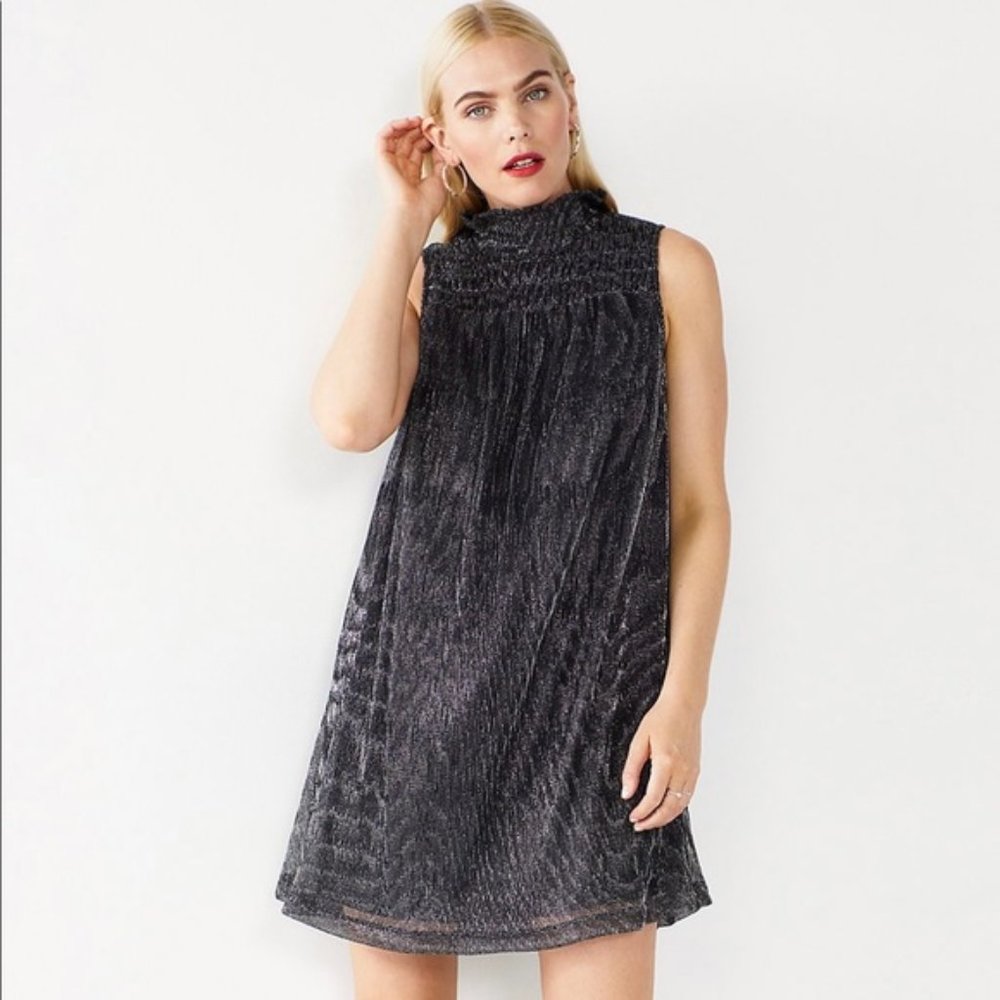 NWT Nine West Smocked Yoke Sleeveless Shift Dress Black Metallic Size XL